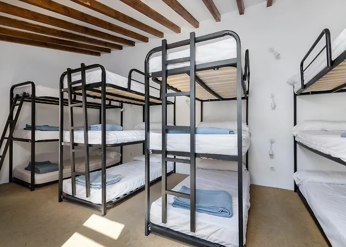 Urban Hostel Palma - Albergue Juvenil - Youth Hostel