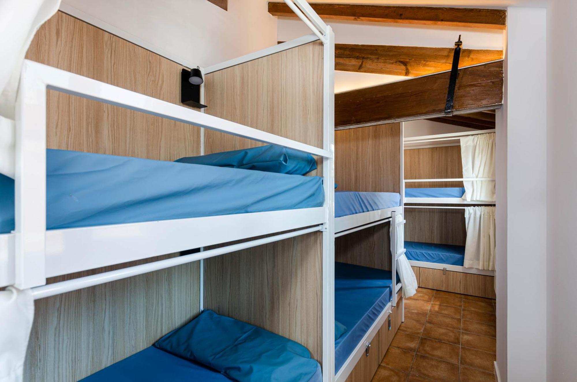 Urban - Juvenil - Youth Albergue Palma de Maiorca